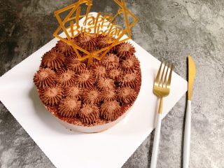醇厚浓郁的巧克力慕斯蛋糕,醇厚浓郁的巧克力慕斯蛋糕就完成啦