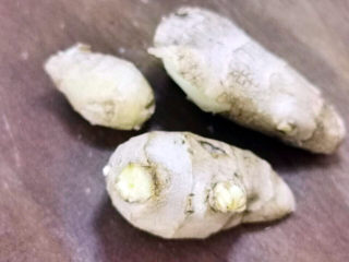 羊肉炖萝卜汤,姜