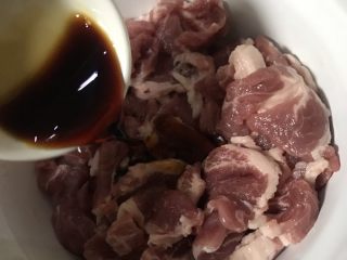 辣椒炒肉,10克生抽