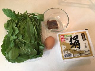 荠菜豆腐羹,没错！就这些！