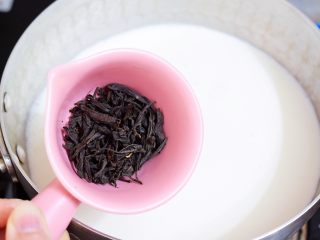 焦糖奶茶,加入红茶