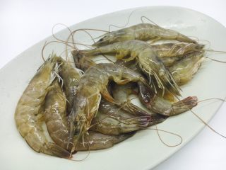 茄汁焖大虾,主要食材：鲜虾