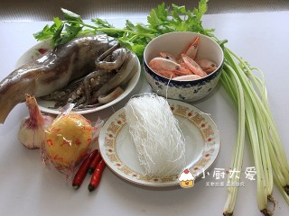 过年菜----泰式海鲜沙拉,准备好所需要的食材